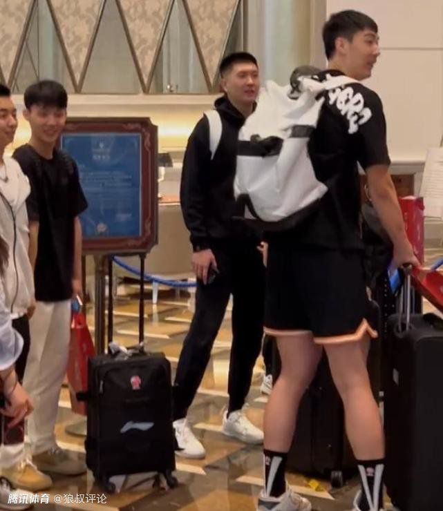 丝袜美腿诱惑一区二区三区
