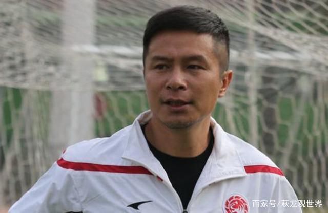小在女人里动漫网站